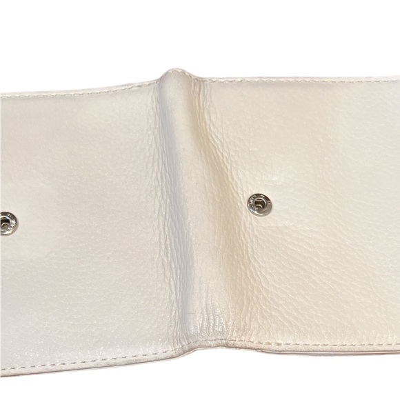 Michael Kors Small Wallet - Picture 3 of 7